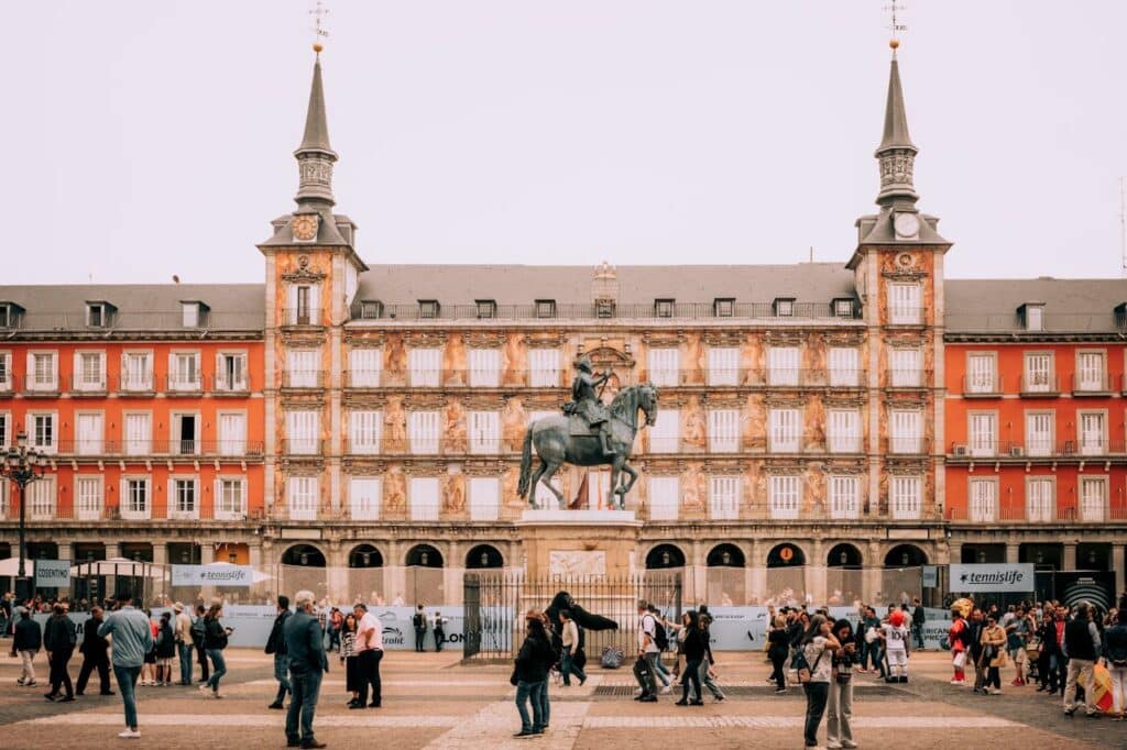 que hacer en madrid puerta del sol